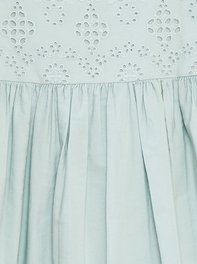 Vestido de popelina con bordado inglés Verde - Kiabi