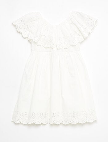 Vestido de propolina con detalles de bordado inglés