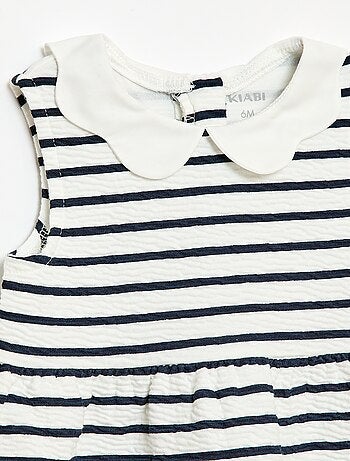 Vestido de punto arrugado con cuello de popelina