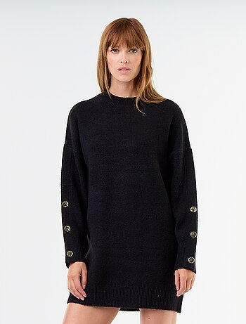 Vestido de punto con botones martillados