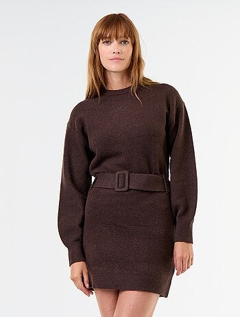 Vestido de punto con cinturón