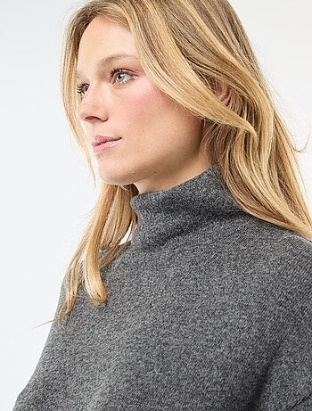 Vestido de punto con cuello alto