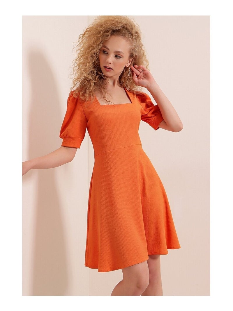 Vestido de punto con escote cuadrado Naranja - Kiabi