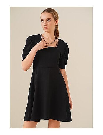 Vestido de punto con escote cuadrado