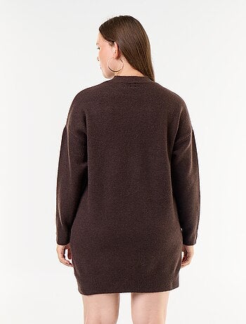 Vestido de punto con mangas abotonadas