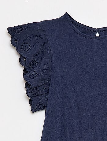 Vestido de punto con mangas cortas en bordado inglés