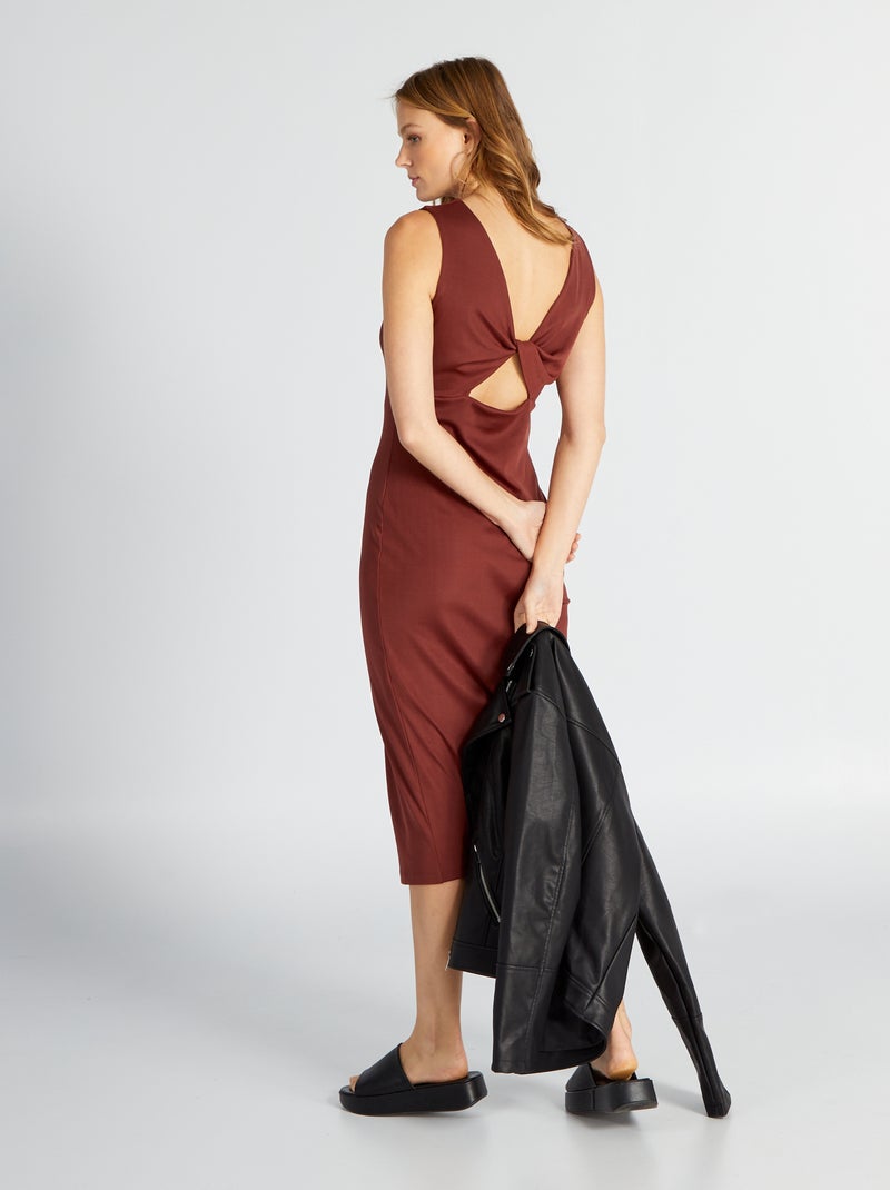 Vestido de punto de canalé con escote trasero MARRON - Kiabi