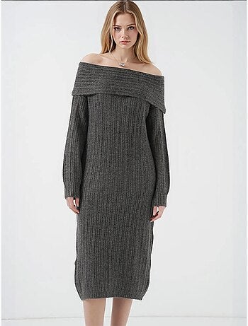 Vestido de punto extragrande con hombros descubiertos de bdart
