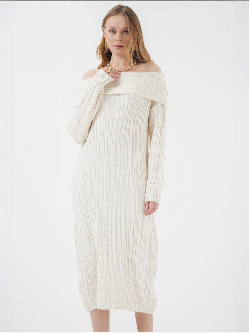 Vestido de punto extragrande con hombros descubiertos de bdart Marfil - Kiabi