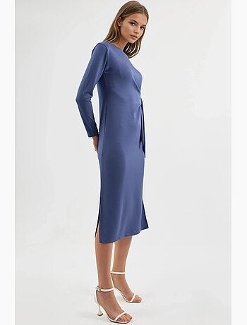 Vestido de punto midi con cuello redondo hiccup