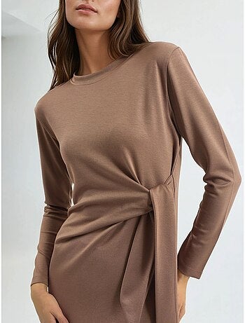 Vestido de punto midi con cuello redondo hiccup