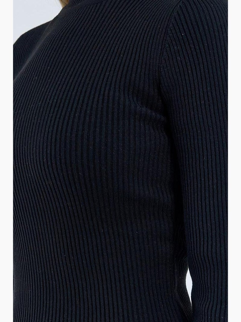 Vestido de punto midi de cuello alto y corte entallado con abertura de mixray Negro - Kiabi