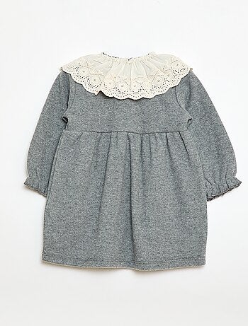 Vestido de punto suave con cuello fantasía