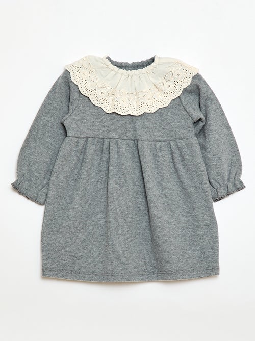 Vestido de punto suave con cuello fantasía - Kiabi