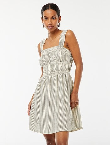 Vestido de rayas de punto gofrado y tirantes anchos