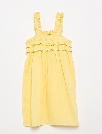Vestido de tirantes con nido de abeja y volantes