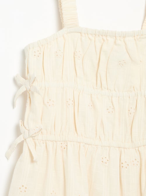 Vestido de tirantes finos con bordados all-over - Kiabi
