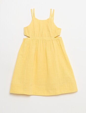 Vestido de tirantes finos no ajustables con aberturas laterales