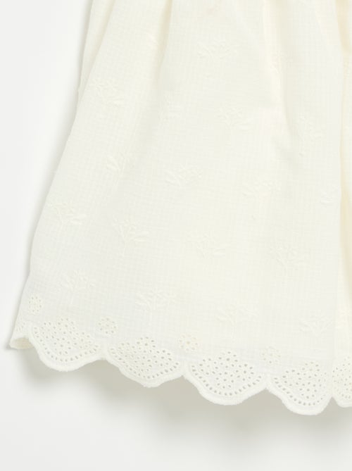 Vestido de tirantes finos no ajustables con bordados - Kiabi