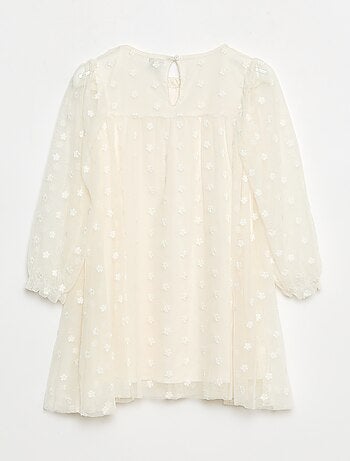 Vestido de tul con bordados de flores
