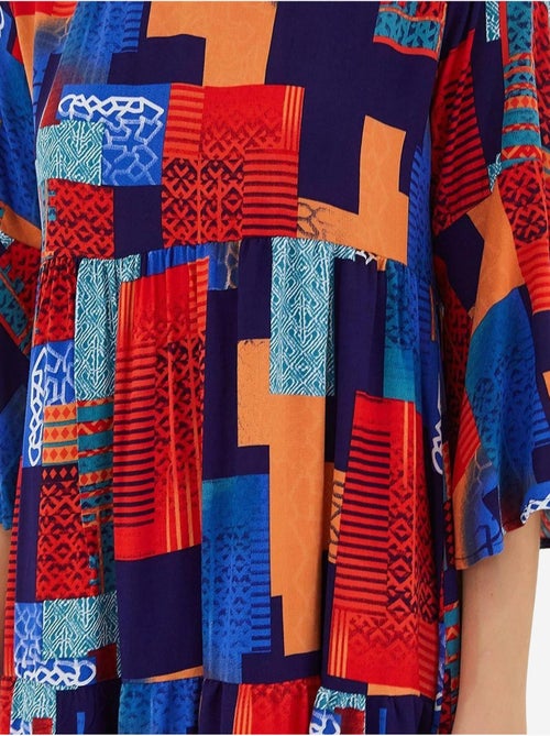 Vestido de viscosa de manga corta con estampado azul rey rojo de bdart - Kiabi Vestido de viscosa de manga corta con estampado azul rey rojo de bdart - Kiabi