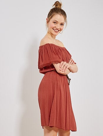 Vestido estilo bardot con volantes - Kiabi