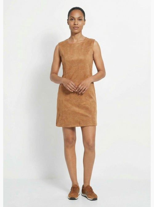 Vestido estilo pechera de ante bordado con cuello redondo - Afibel - Kiabi