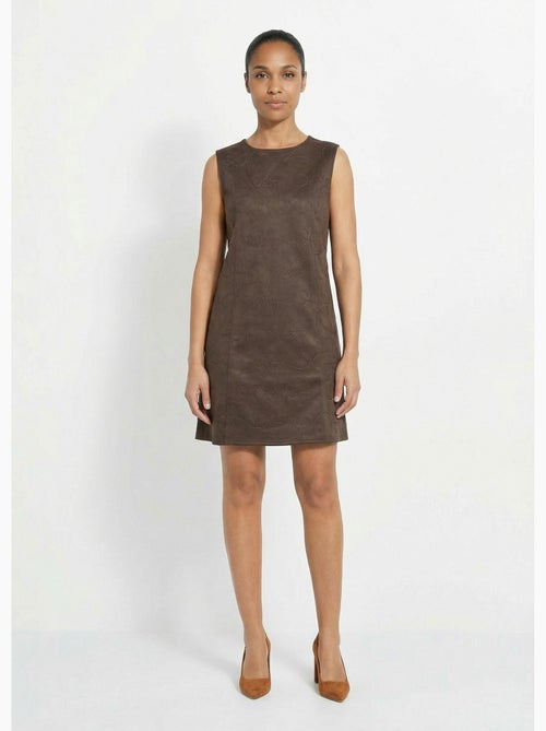 Vestido estilo pechera de ante bordado con cuello redondo - Afibel - Kiabi