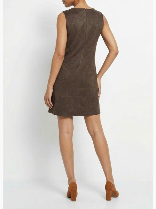 Vestido estilo pechera de ante bordado con cuello redondo - Afibel - Kiabi