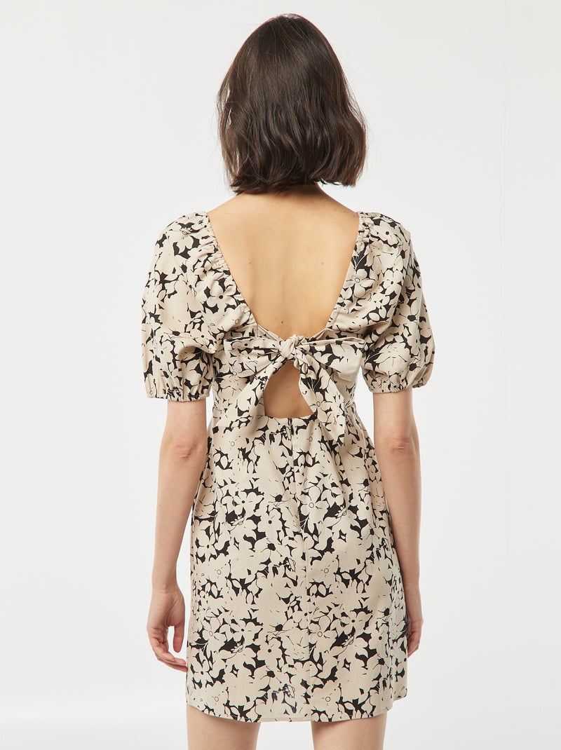 Vestido evasé corto con lazo trasero BEIGE - Kiabi