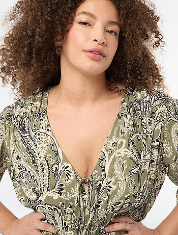 Vestido fluido con estampado fantasía