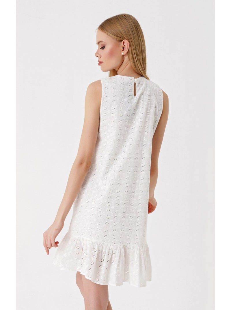 Vestido fluido sin mangas Blanco - Kiabi