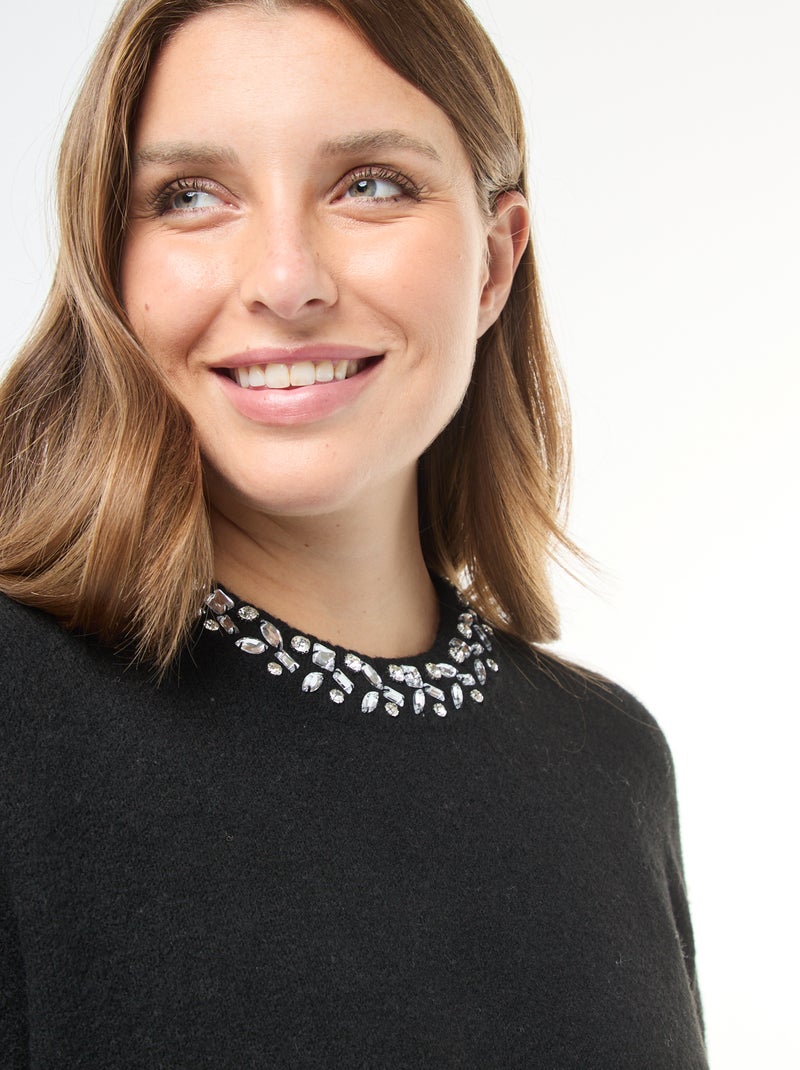 Vestido jersey de punto grueso con strass en el cuello Negro - Kiabi