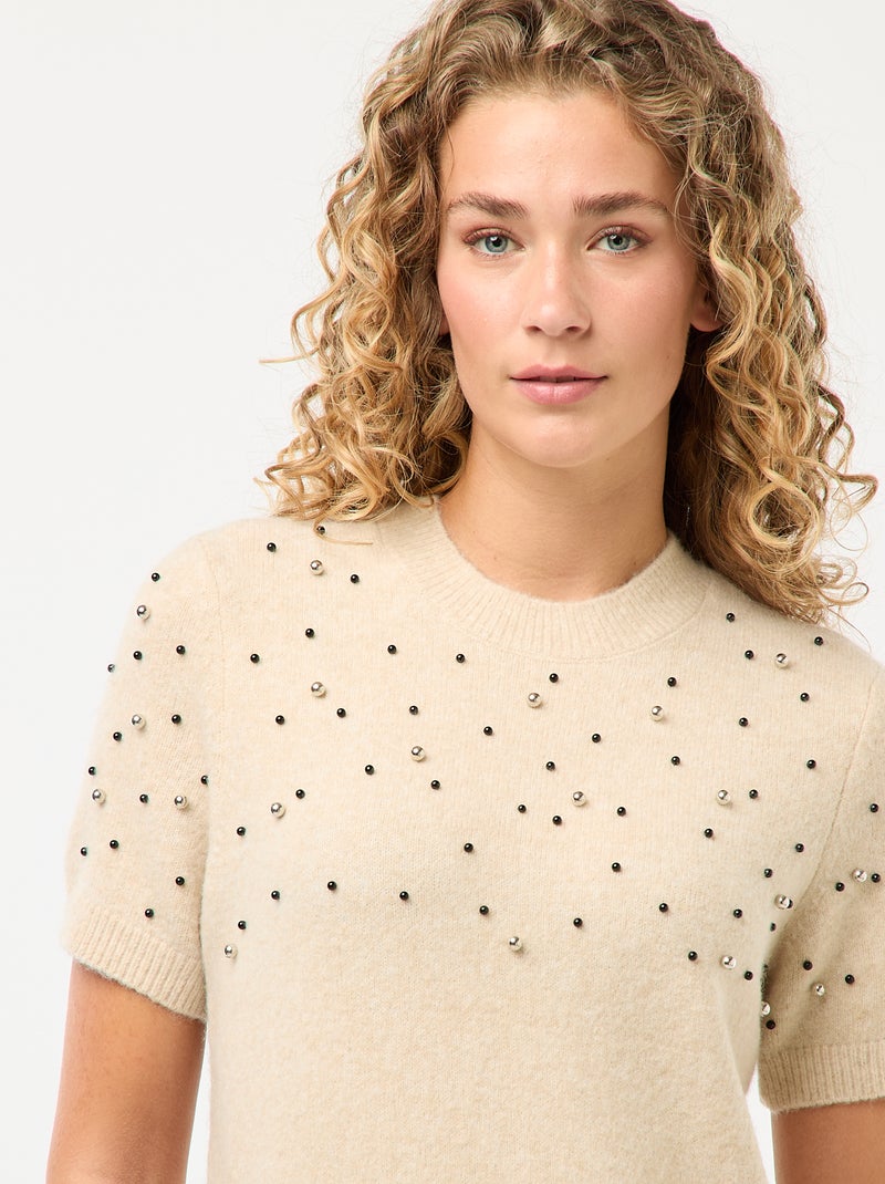 Vestido jersey de punto suave con perlas Beige - Kiabi