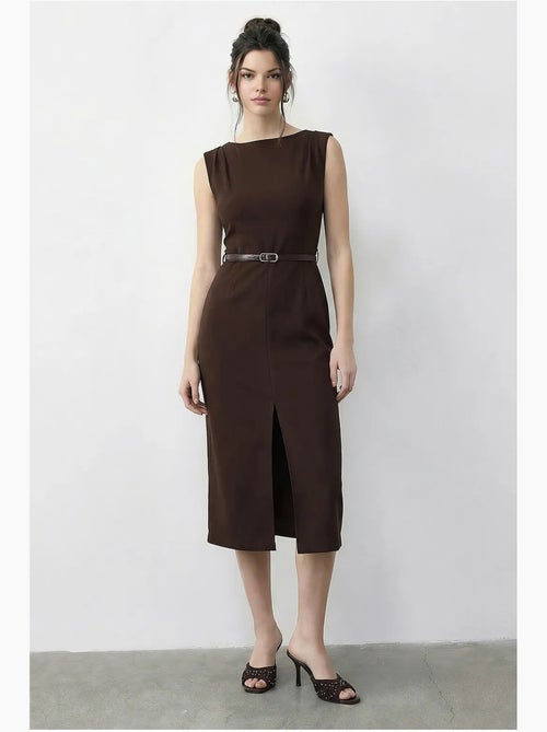 Vestido lápiz midi con cinturón y escote barco de lucci - Kiabi Vestido lápiz midi con cinturón y escote barco de lucci - Kiabi