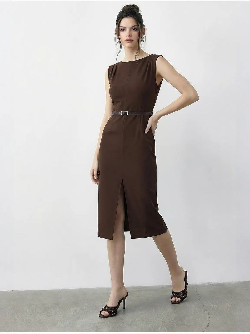 Vestido lápiz midi con cinturón y escote barco de lucci Marrón oscuro - Kiabi