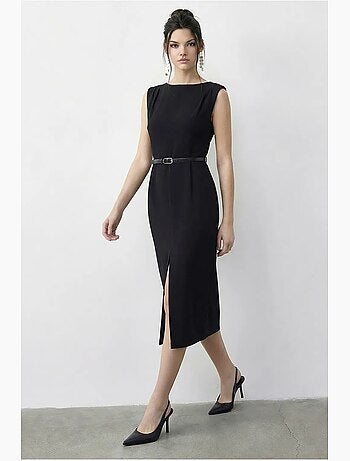 Vestido lápiz midi con cinturón y escote barco de lucci
