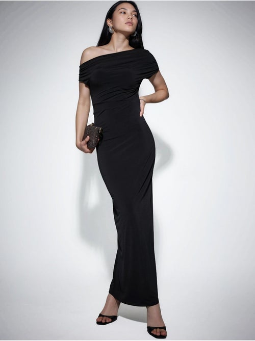 Vestido largo ajustado con cuello asimétrico - Kiabi