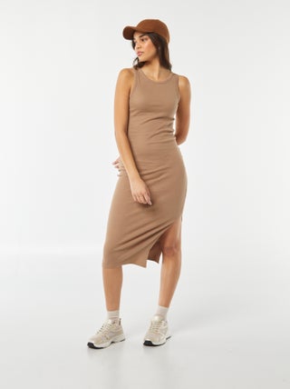 Vestido largo ajustado de punto de canalé sin mangas
