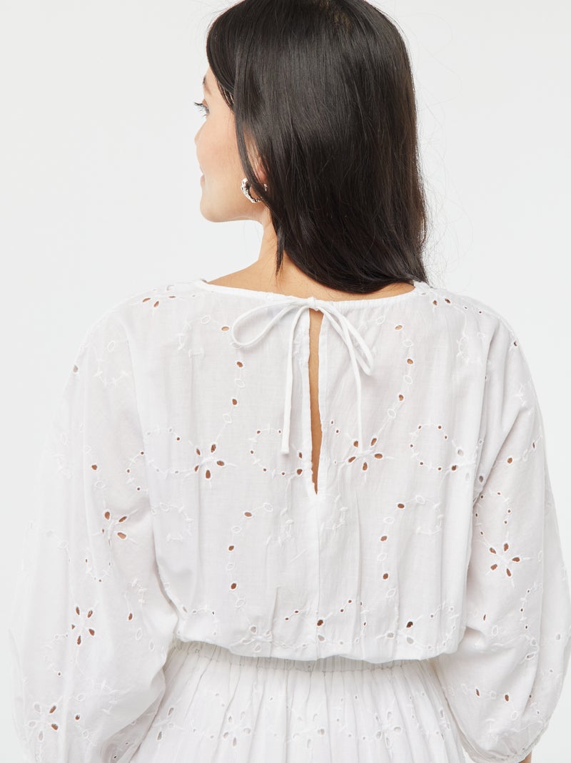 Vestido largo con bordado inglés y volante en el bajo BLANCO - Kiabi