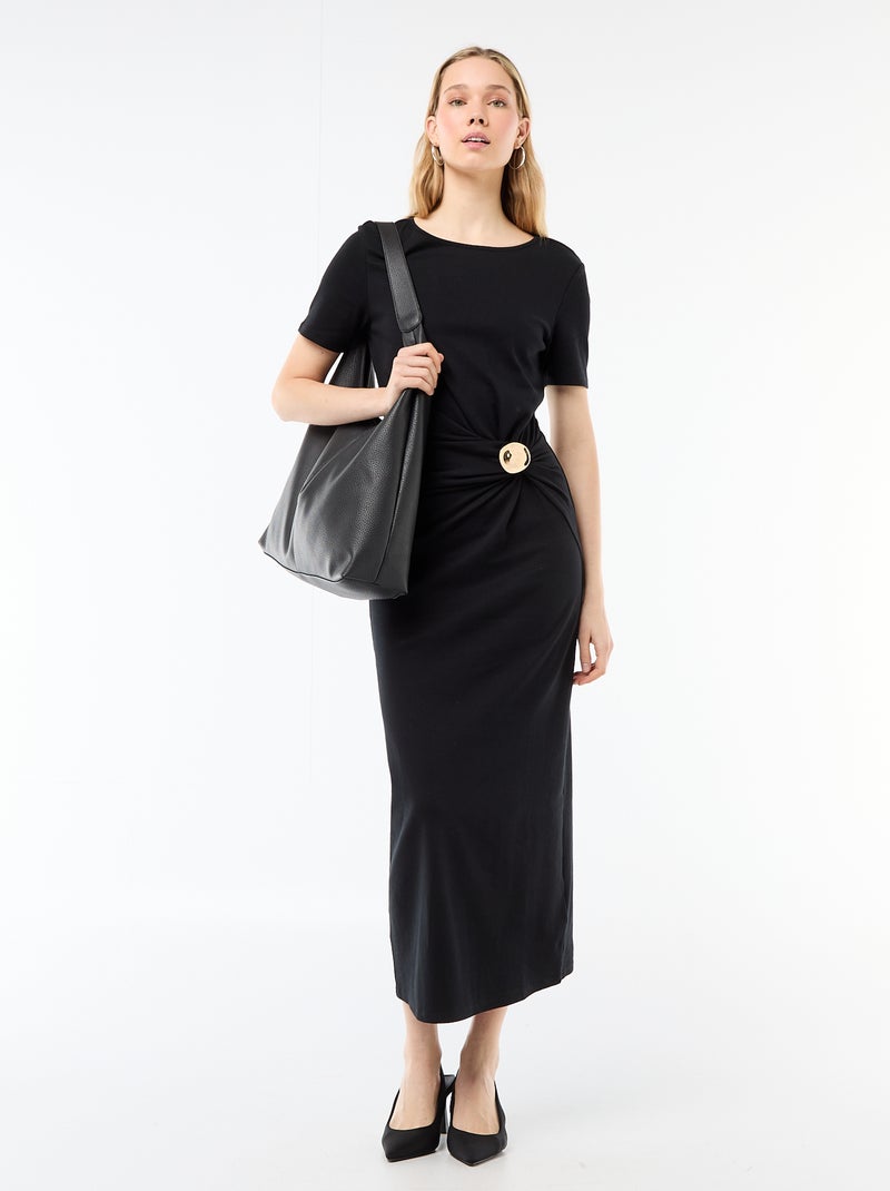 Vestido largo con corte drapeado y detalle de joya Negro - Kiabi