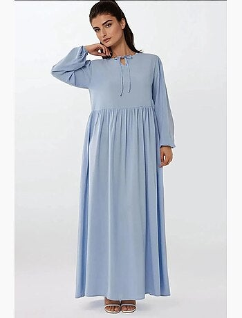 Vestido largo con corte en a y cuello redondo hiccup