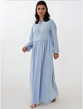 Vestido largo con corte en a y cuello redondo hiccup
