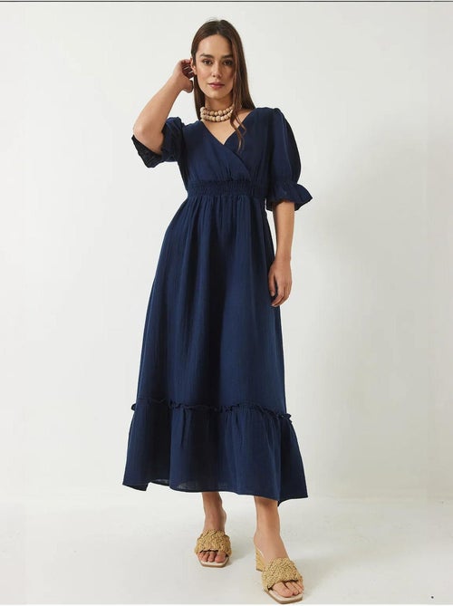 Vestido largo con cuello cruzado, cintura y mangas elásticas lucci - Kiabi