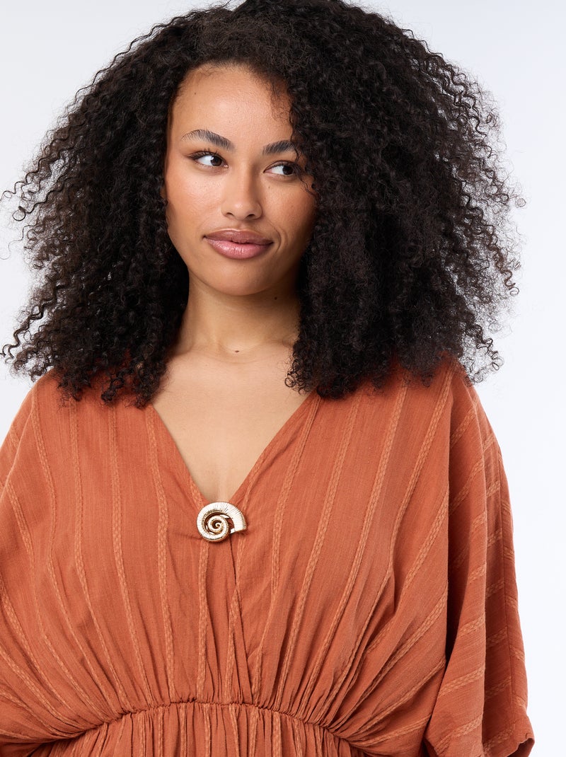 Vestido largo con cuello cruzado y joya de fantasía Naranja - Kiabi