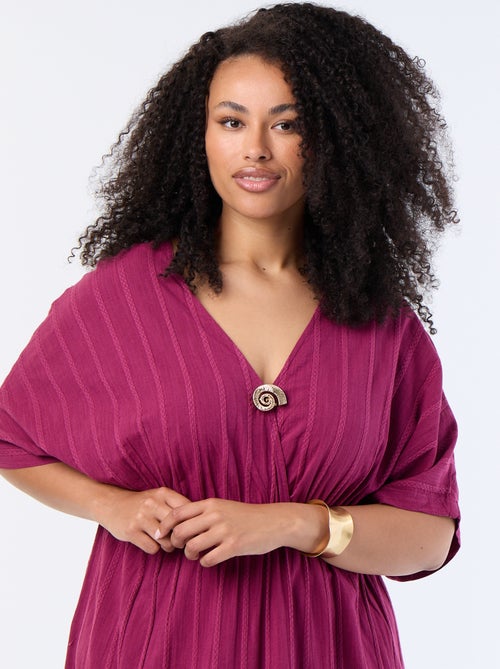 Vestido largo con cuello cruzado y joya de fantasía - Kiabi