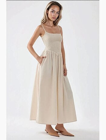 Vestido largo con cuello cuadrado y forma de a hiccup