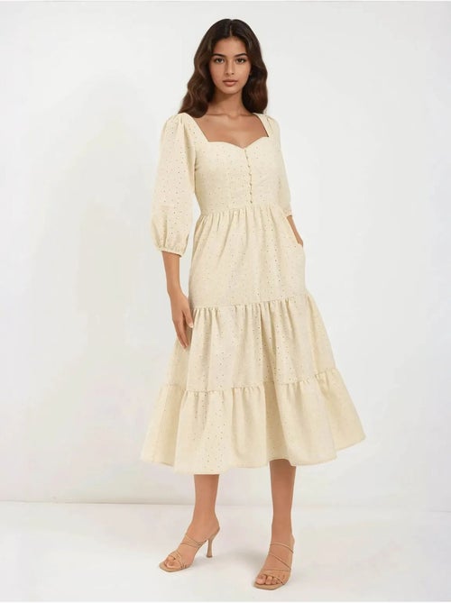 Vestido largo con cuello de corazón bordado hiccup - Kiabi