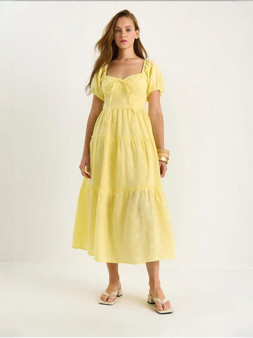 Vestido largo con cuello de corazón bordado lucci - Kiabi