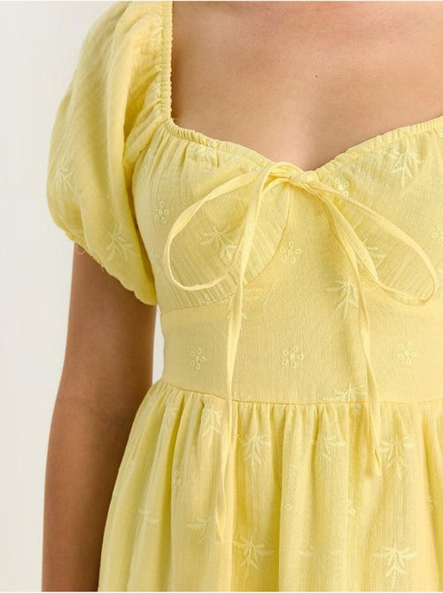 Vestido largo con cuello de corazón bordado lucci - Kiabi